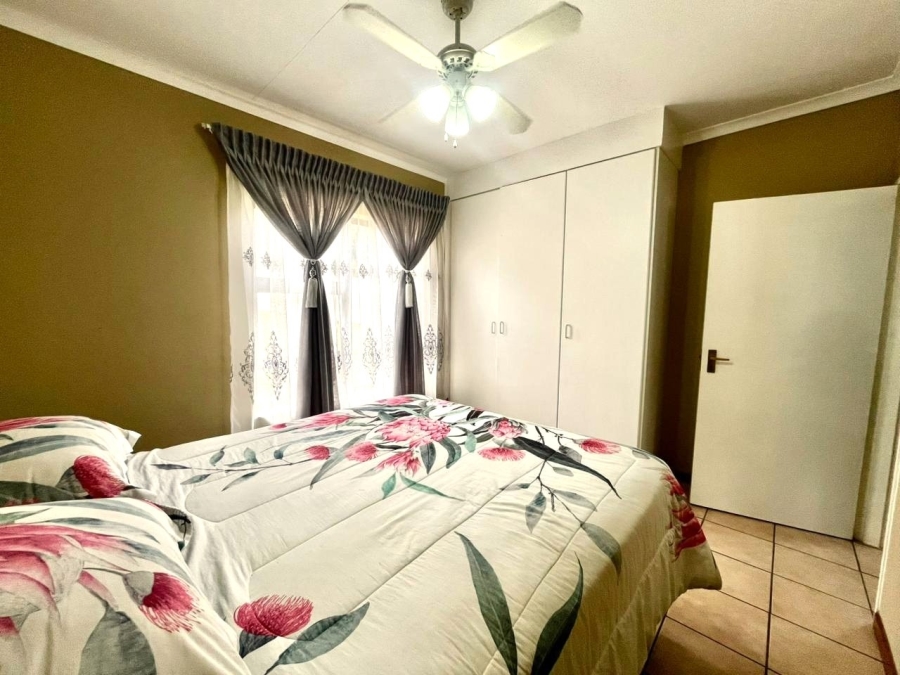 To Let 4 Bedroom Property for Rent in Cashan North West